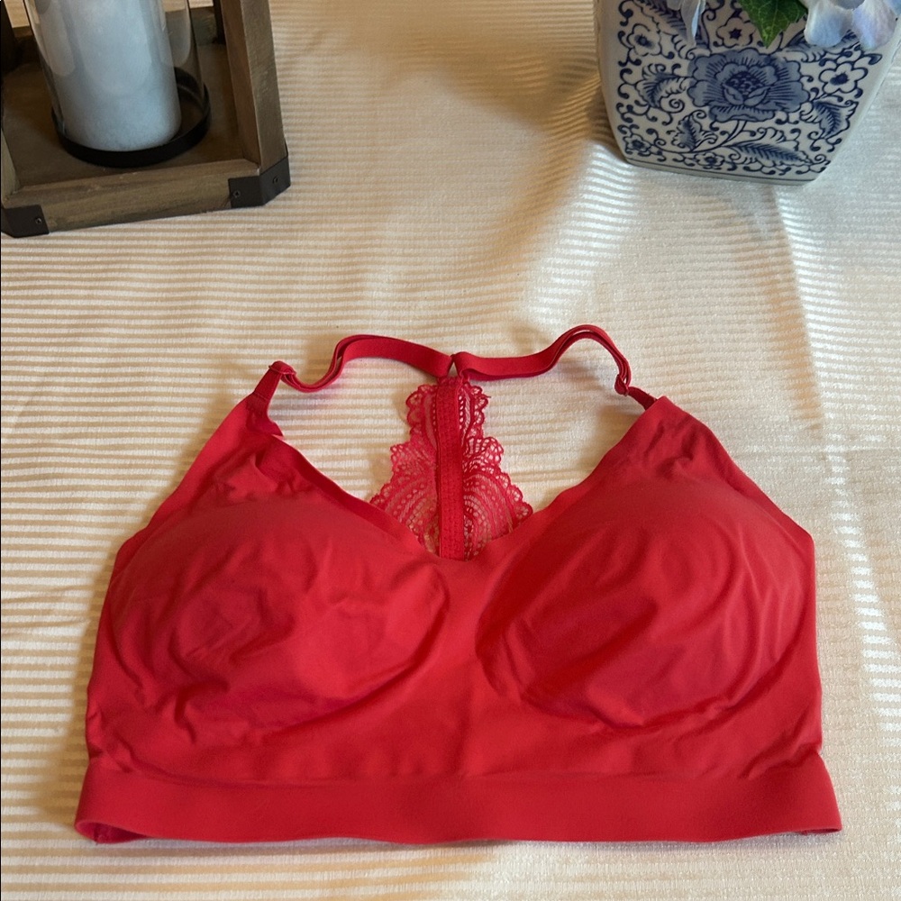 Soma Lace Racerback Barlette